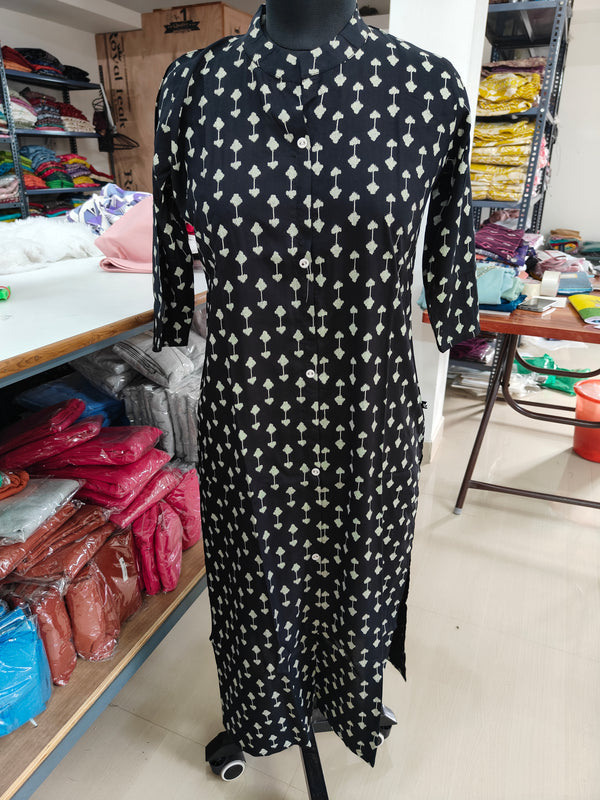 LONG STRAIGHT CUT KURTIS