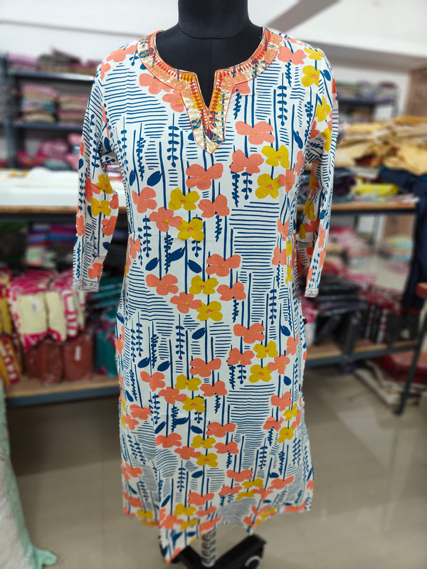 OFFICE /COLLEGE WEAR KURTIS 0446