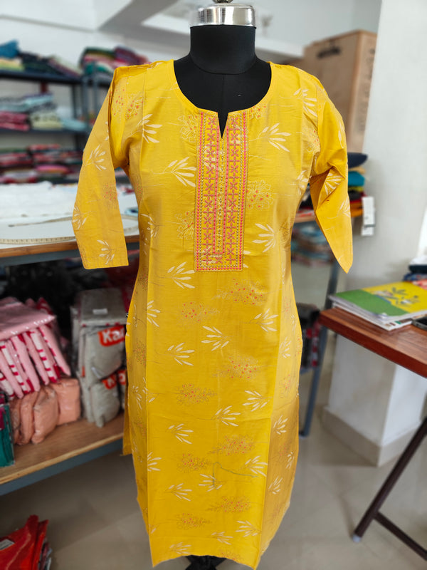 OFFICE/COLLEGE WEAR KURTIS 0451