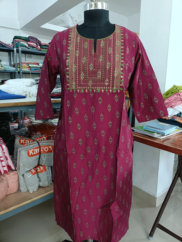 OFFICE /COLLEGE WEAR KURTIS 0456