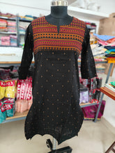 OFFICE /COLLEGE WEAR KURTIS 0456