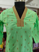 OFFICE /COLLEGE WEAR KURTIS 0456
