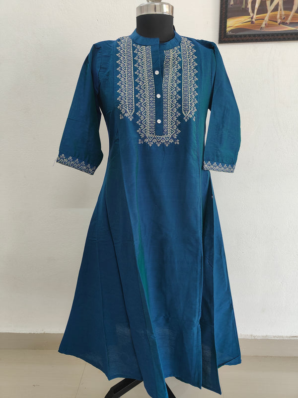 PANEL CUT KURTIS