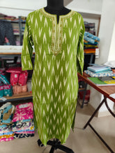 OFFICE /COLLEGE WEAR KURTIS 0388