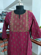 OFFICE /COLLEGE WEAR KURTIS 0456