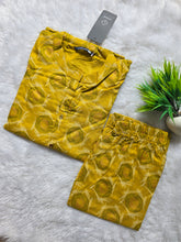 BUDGET FRIENDLY CO-ORD SETS 2200