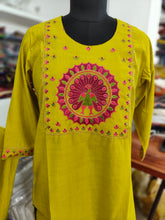 PREMIUM VATICAN SILK ETHNIC WEAR SETS 0494