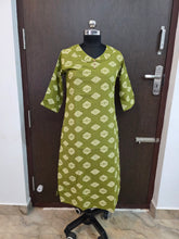 COTTON OFFICE /COLLEGE WEAR KURTIS 0557
