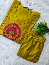 PREMIUM VATICAN SILK ETHNIC WEAR SETS 0494