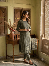 BUDGET FRIENDLY CO-ORD SETS 2200
