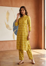 BUDGET FRIENDLY CO-ORD SETS 2200