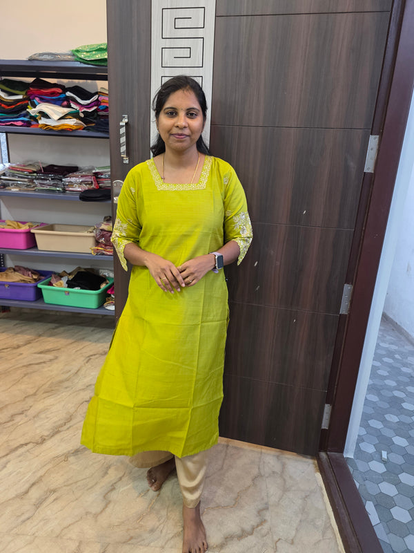 GREEN PREMIUM DESIGNER ETHNIC WEAR KURTIS 0490