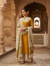 BUTTER SILK WITH MADHUBANI INSPIRED SALWAR 0649