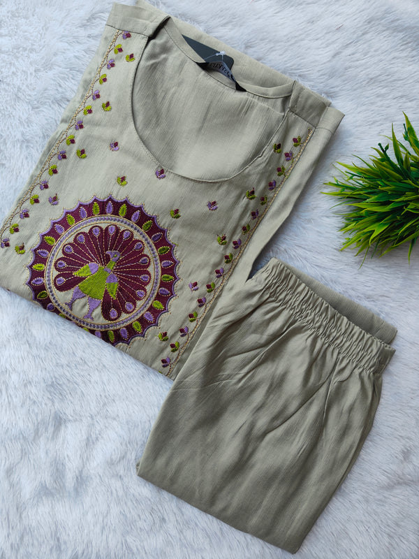 PREMIUM VATICAN SILK ETHNIC WEAR SETS 0494