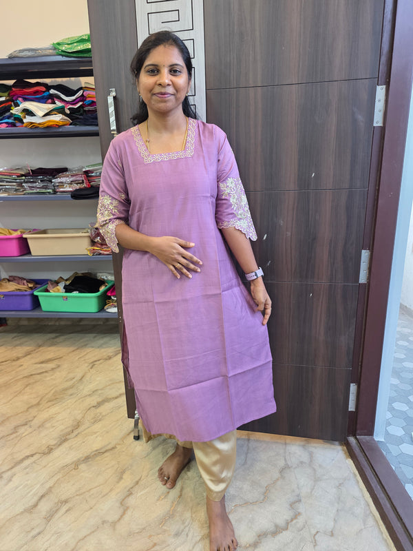 PREMIUM DESIGNER ETHNIC WEAR KURTIS 0490