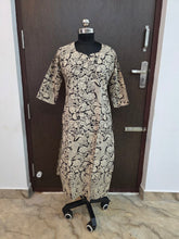 HAND CRAFTED PREMIUM KALAMKARI KURTIS 0482