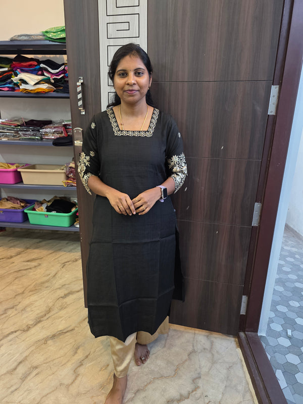 PREMIUM DESIGNER ETHNIC WEAR KURTIS 0490