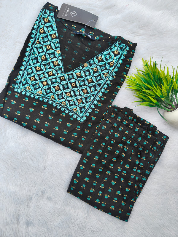 OFFICE /COLLEGE WEAR CORD SETS 0492