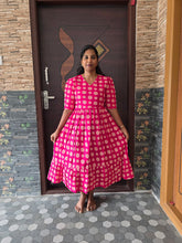 PINK CIRCLE DESIGN COTTON MAXI DRESS 0550