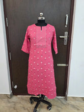 RAYON OFFICE /COLLEGE WEAR KURTIS 0563