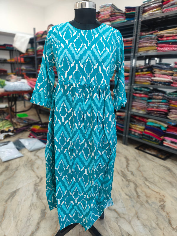 FEEDING/ MATERNITY WEAR WITH ZIP 0361