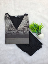 BERLIN SILK WITH ORGANZA PATCH WORK CO-ORD SETS 0532