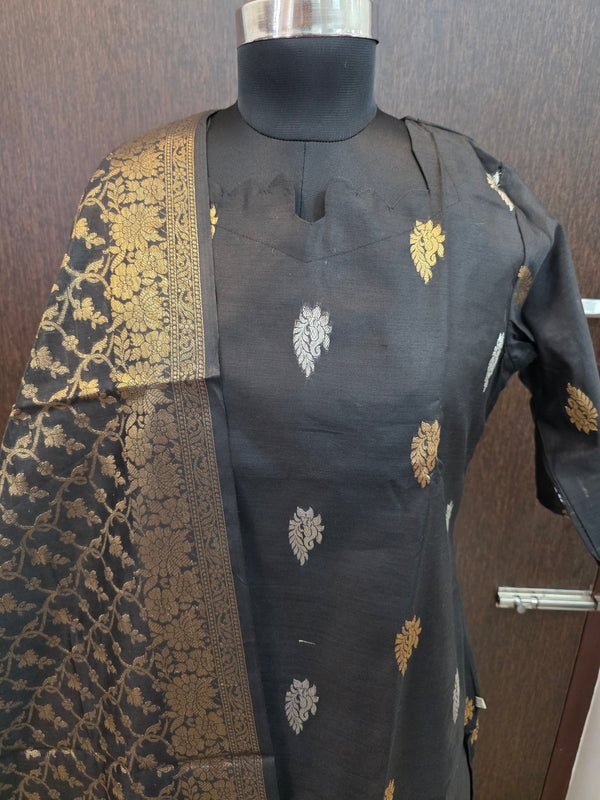 PREMIUM HANDLOOM BLACK BANARASI KURTIS WITH MATCHING NEEM ZARI WEAVING BORDER 0521