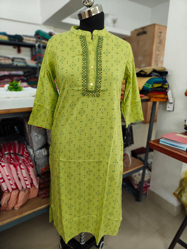 EMBROIDERY OFFICE/ COLLEGE WEAR KURTIS 0456