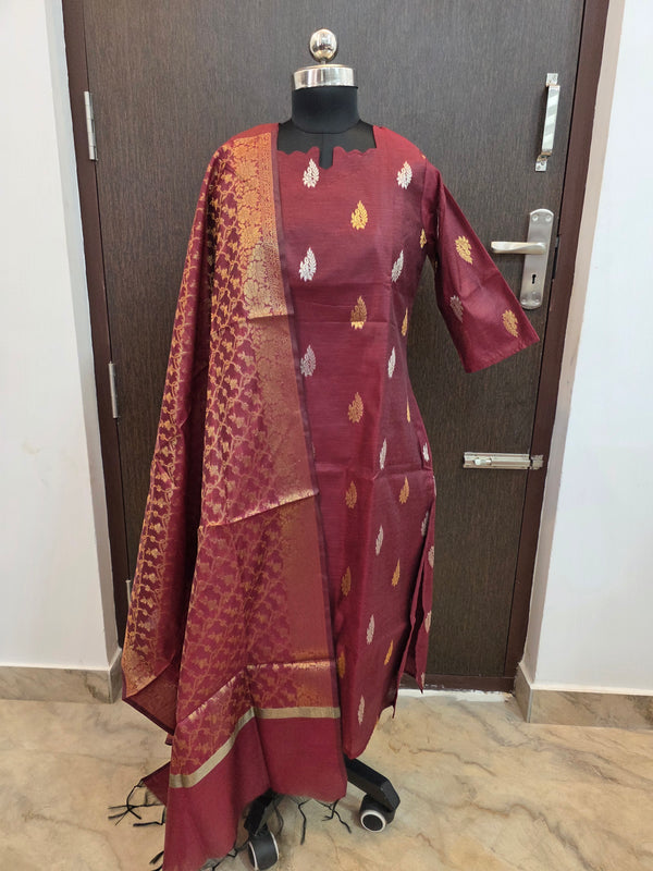 PREMIUM HANDLOOM MAROON BANARASI KURTIS WITH MATCHING NEEM ZARI WEAVING BORDER 0521